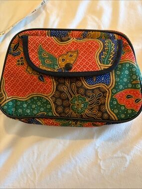 Batik Floral Print zippered Tote Pouch - Green & Red